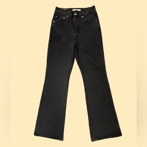 Levi’s Ribcage Bootcut Jeans